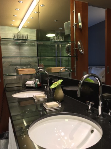 Bad Grand Hyatt Berlin