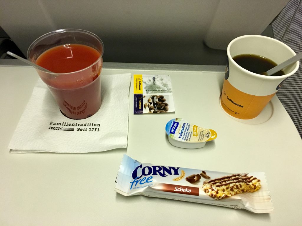 Flug Münster - München, München - Münster LH2141 LH2140 lufthansa economy y class holzklasse