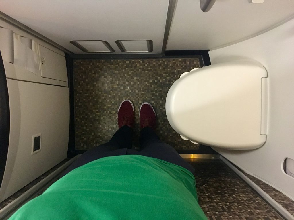 Badezimmer bathroom bad ey 23 etihad Economy 