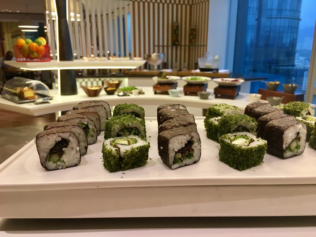 Bewertung: Cordis Hong Kong club lounge sushi