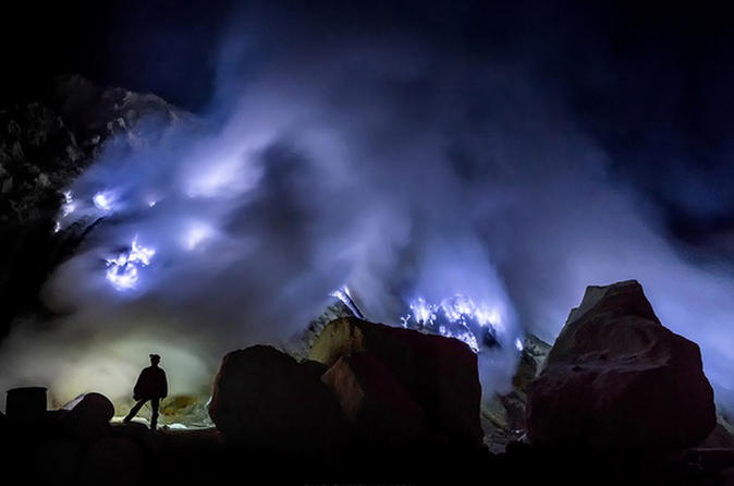 Die 10 verrücktesten „Attraktionen“ auf Tripadvisor java indonesien blue fire banyuwangi ijen