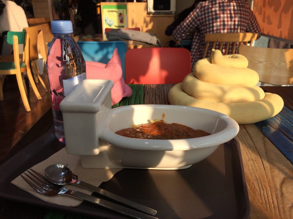 Die 10 verrücktesten „Attraktionen“ auf Tripadvisor poop seoul
