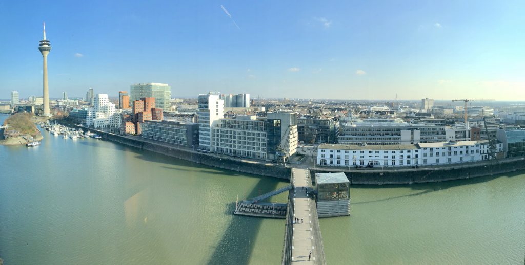 Bewertung: Hyatt Regency Düsseldorf medienhafen suite club