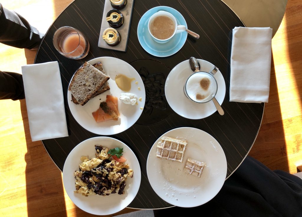 Bewertung: Hyatt Regency Düsseldorf medienhafen suite club