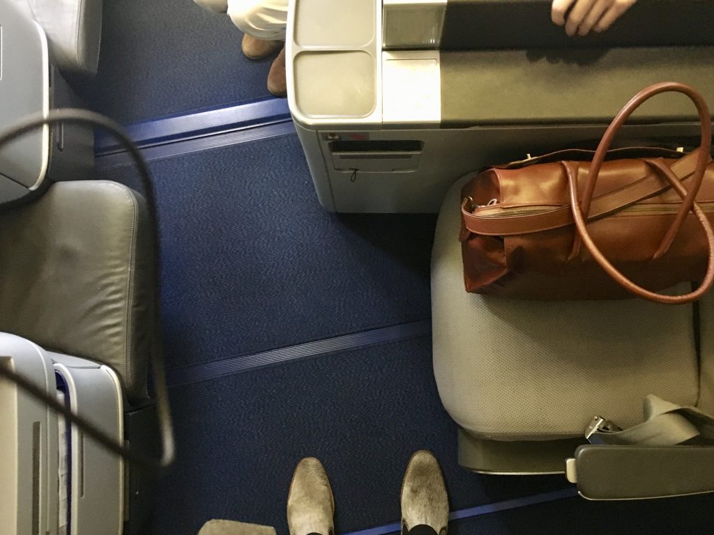 lufthansa boeing 747-400 744 jumbo-jet queen of the skies business class review bericht fra-txl upper lower deck