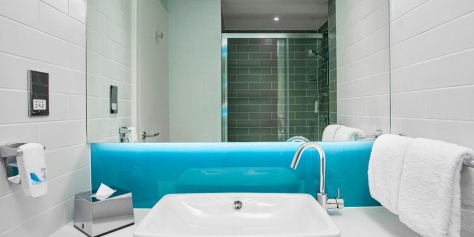 Holiday Inn Express Amsterdam - City Hall IHG Rewards Club Reward Nights HIX