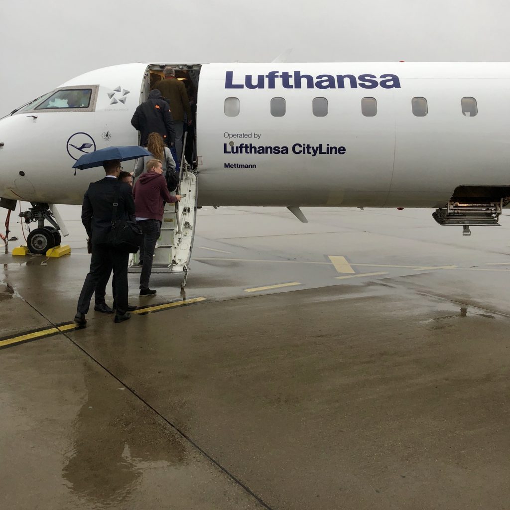 Review Bewertung Lufthansa Cityline Business Class CRJ-900 Münster München FMO MUC LH2141 lh 2141 Canadair Regional Jet CRJ 900 Osnabrück mettmann d-ackc CRJ-900LR