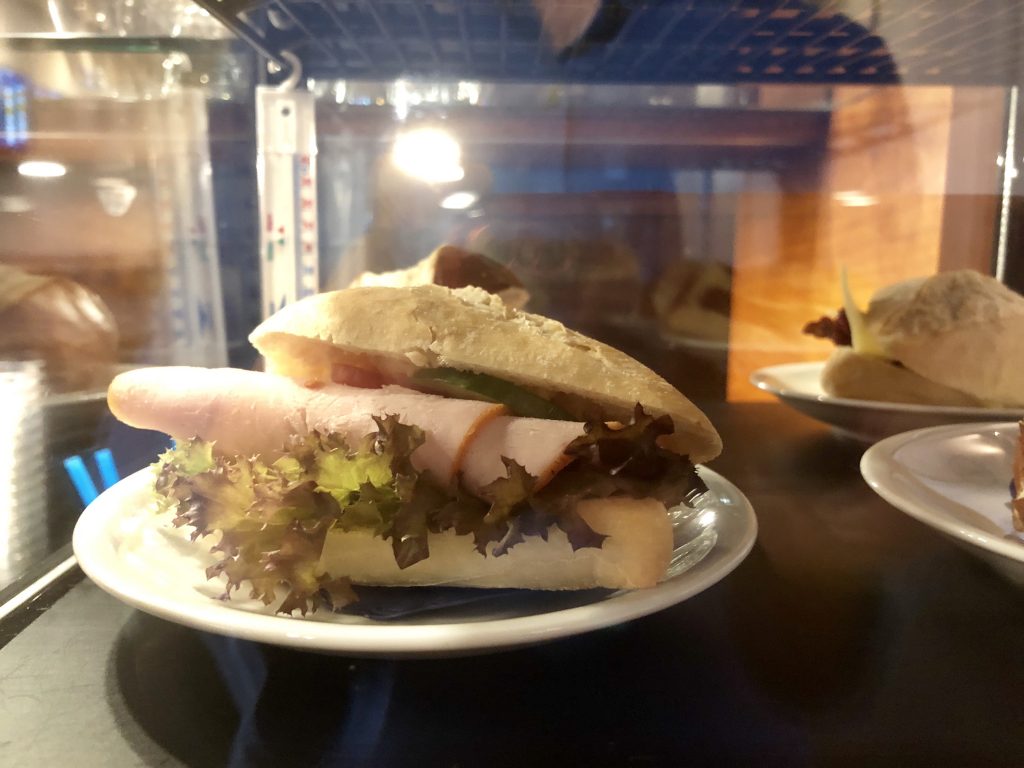 fmo fly and relax lounge Flughafen Münster Osnabrück airport fly & relax greven priority Pass diners Club lufthansa star Alliance business class ftl sen hon Gold Status