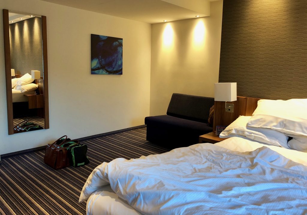 holiday inn express düsseldorf city ihg intercontinental hotel group gold elite status hix hiex wehrhahn dusseldorf ddorf le quartier central king queen Foremost Hospitality dusdn