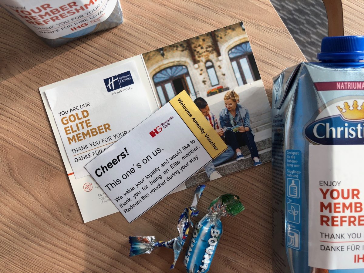 IHG Rewards Club ändert (meist: verteuert) Reward Nights 2019 holiday inn express münchen city west munich ihg hiex hix eckzimmer zimmer room welcome gift willkommensgeschenk 426