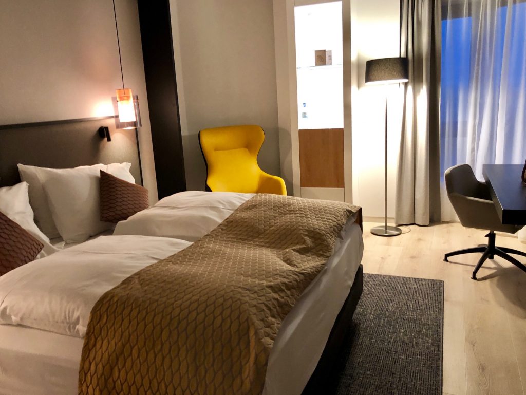 crowne plaza düsseldorf neuss ihg cp zoqns modernisiertes zimmer