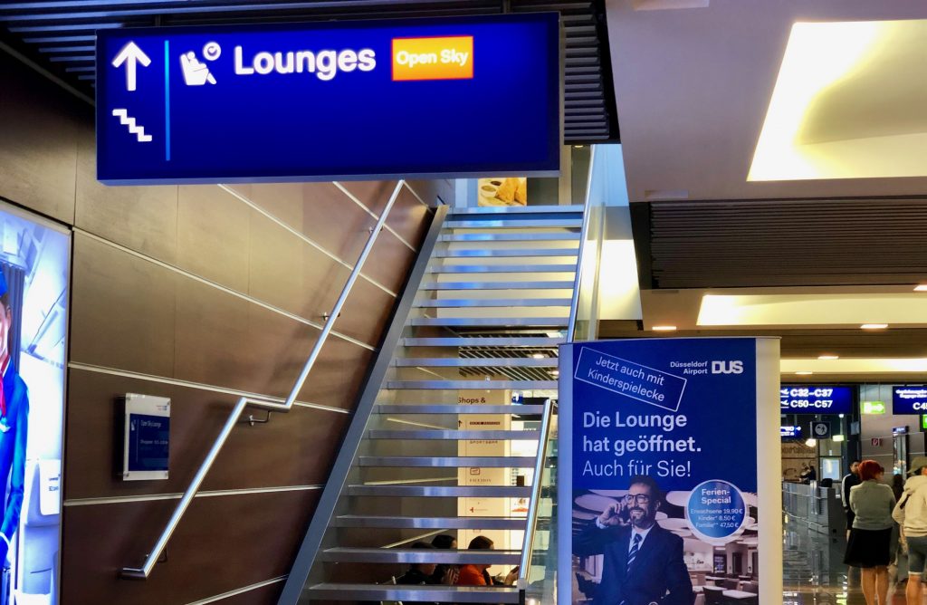 open sky lounge dus düsseldorf airport flughafen flugsteig c priority pass amex contract lounge bewertung review