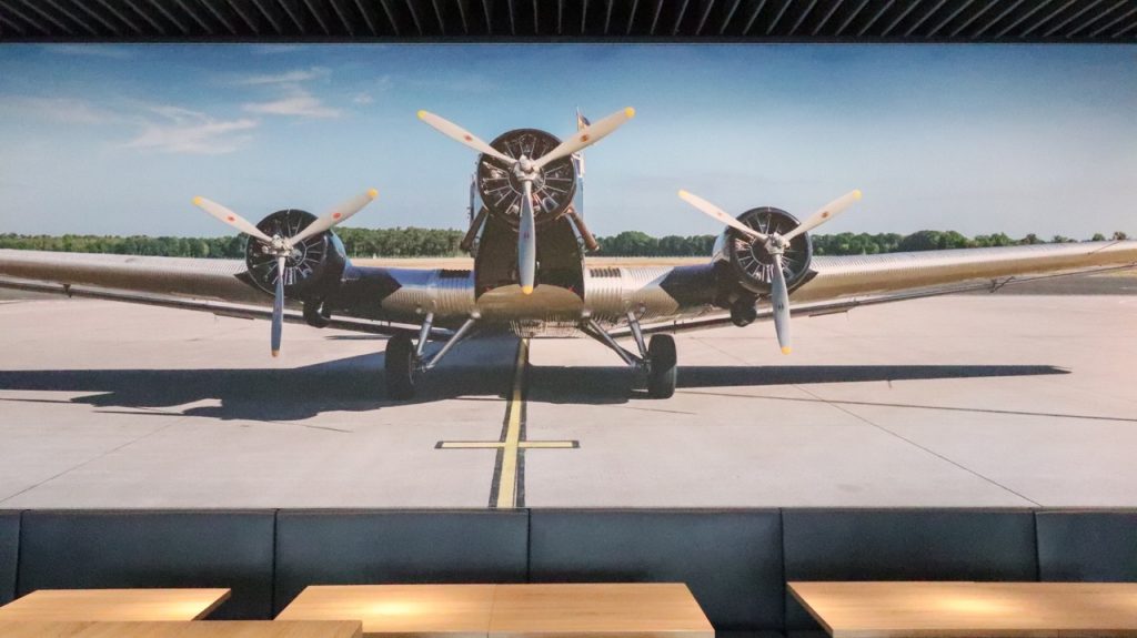 hugo junkers lounge dus düsseldorf airport flughafen nrw 2019