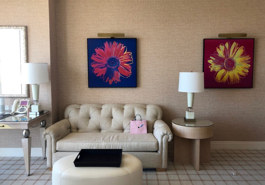 wynn las vegas the strip nevada sin city encore panorama king couch zimmer innen