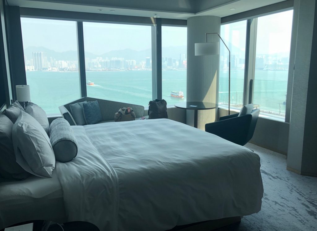 hyatt centric victoria harbour hong kong north point world of hyatt view deluxe room zimmer