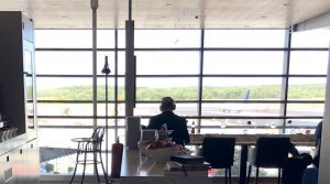 Review American Express Centurion Lounge by Pontus Stockholm Arlanda ARN amex lounge platinum erfahrung view aussicht