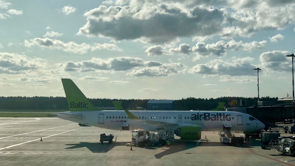 air baltic airbus 220 a220 300 YL-CSG ogre Bombardier BD 500 CSeries CS300 rix mux riga munich münchen