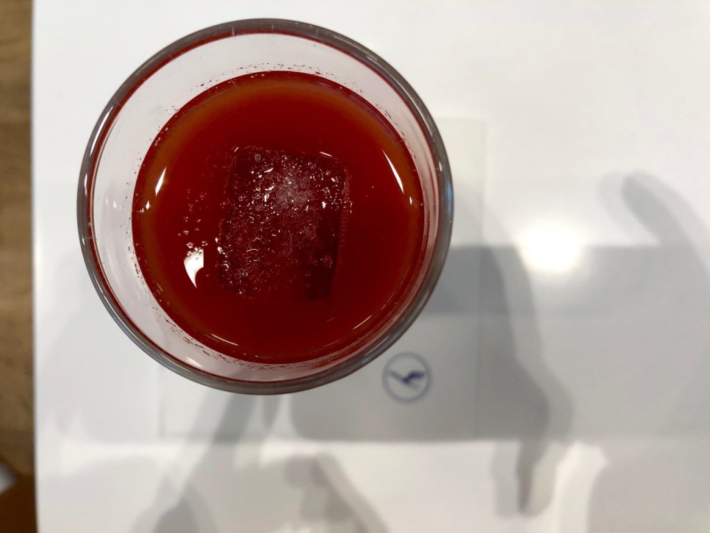 lufthansa senator lounge münchen muc terminal 2 satellitengebäude bloody mary