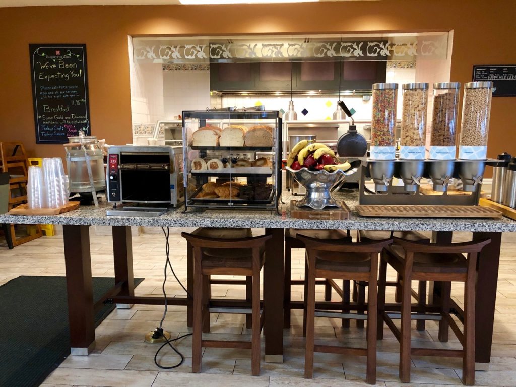 hilton garden inn palm springs rancho mirage hilton honors usa california kalifornien coachella frühstück breakfast