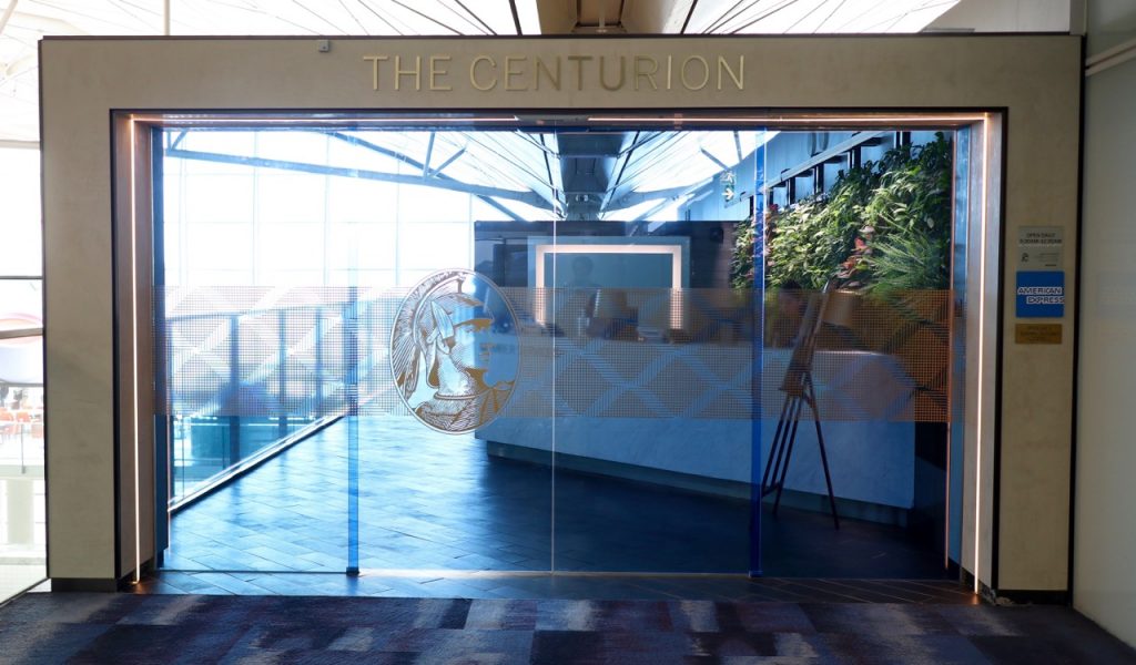 Review American Express Centurion Lounge hong kong hkg amex lounge platinum erfahrung