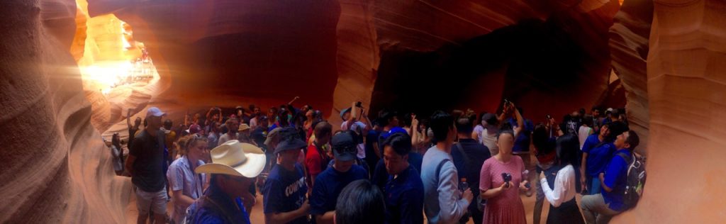 lower antelope canyon upper antelope canyon x page arizona navajo lake powell slot canyon touristen