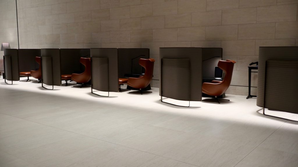 Review Qatar Al Safwa First Lounge doha doh airport flughafen qatar Lounge erfahrung qatar airways first class bewertung