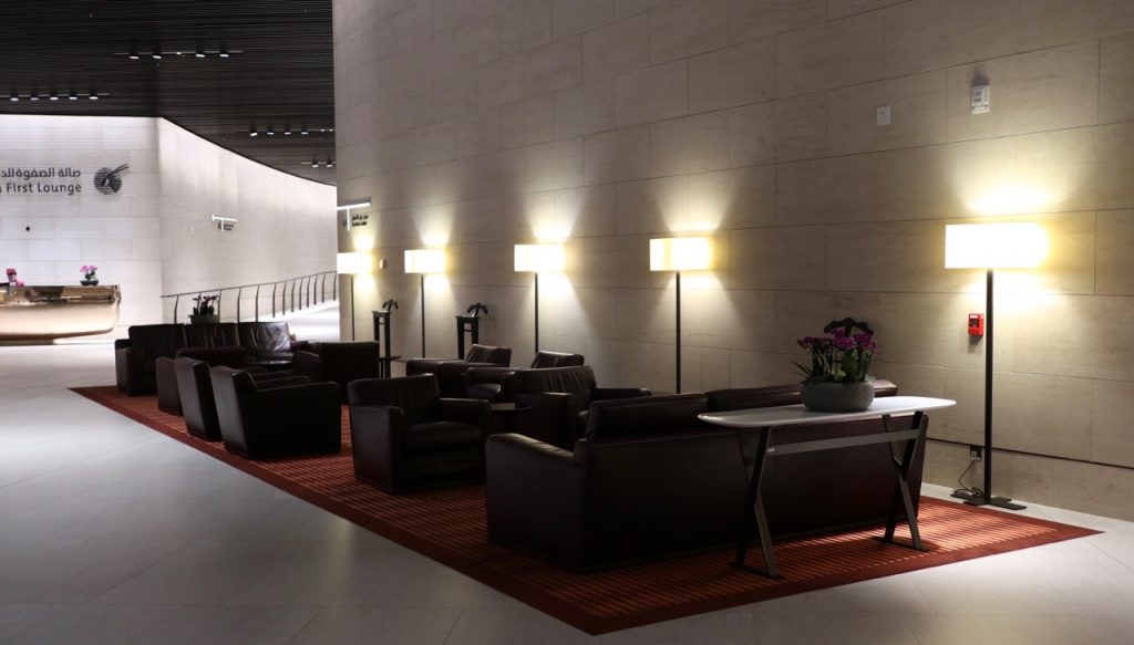 Review Qatar Al Safwa First Lounge doha doh airport flughafen qatar Lounge erfahrung qatar airways first class bewertung