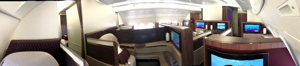 qatar airways first class airbus a380 doh doha fra frankfurt qr67 onboard bar kabine