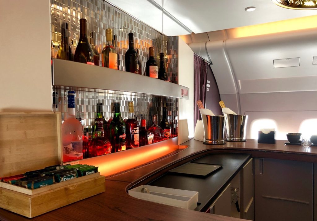 qatar airways first class airbus a380 doh doha fra frankfurt qr67 onboard bar