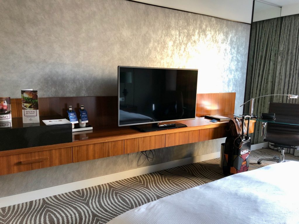 Hilton Berlin Gendarmenmarkt executive lounge club lounge deutscher dom hilton Honors zimmer aussicht