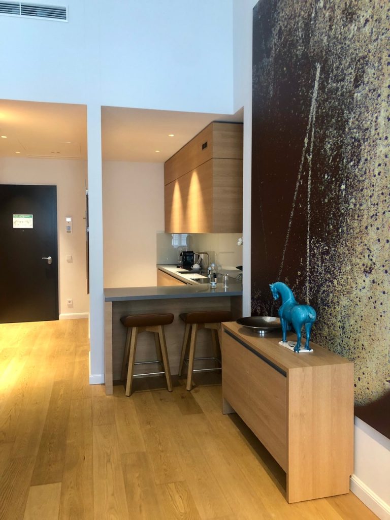 the wellem hyatt the unbound collection andreas quartier düsseldorf dusseldorf world of hyatt dus business suite zimmer