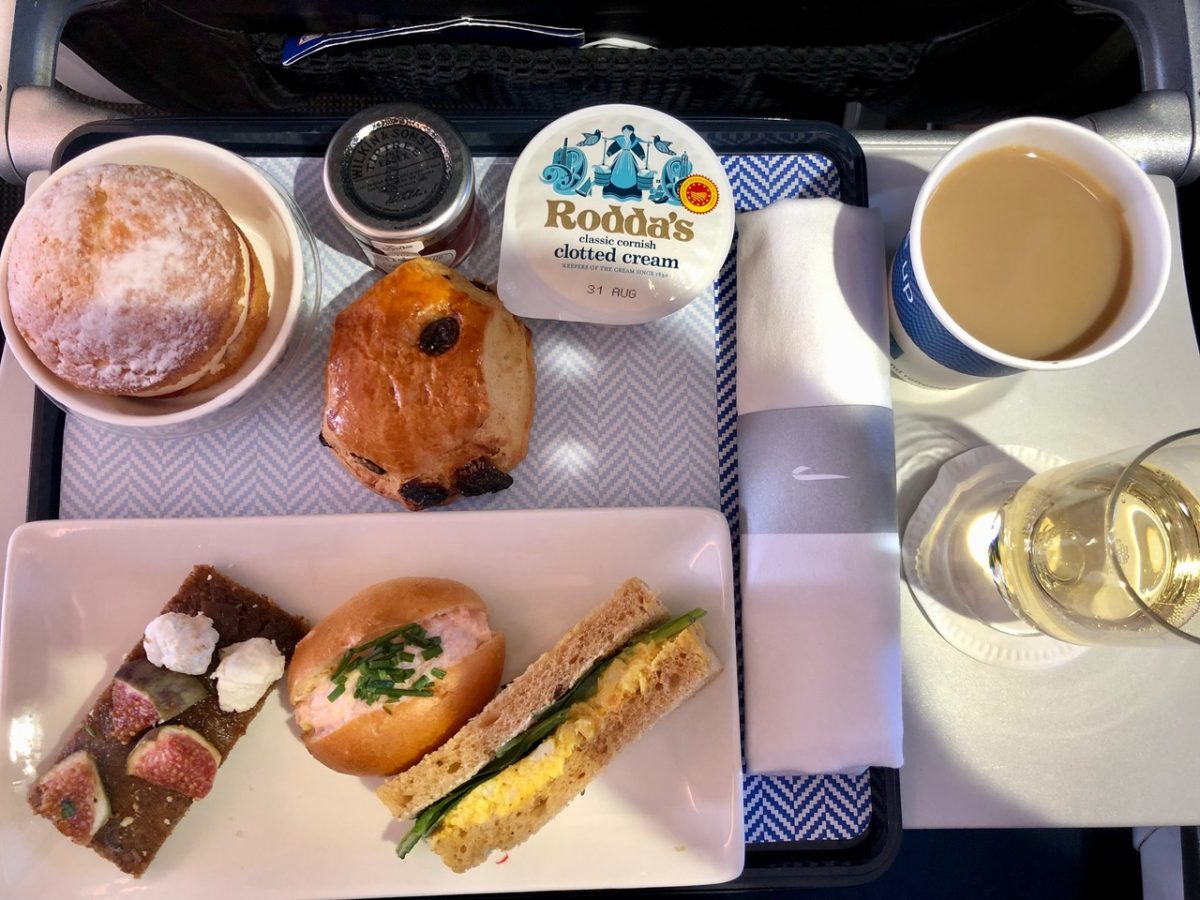 british airways club europe business class düsseldorf london dus lhr essen food